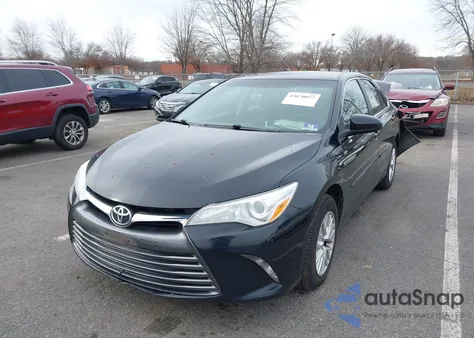 2017 Toyota Camry Le z USA, uszkodzony, nr VIN 4T1BF1FK7HU695583